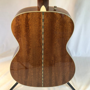 Fender PO-220E Orchestra  Acoustic/Electric Guitar