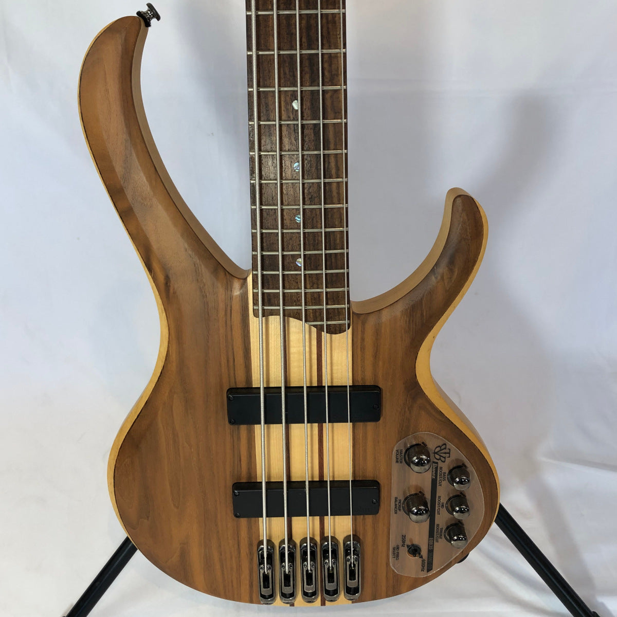 Ibanez BTB675 NTF 5-String Bass